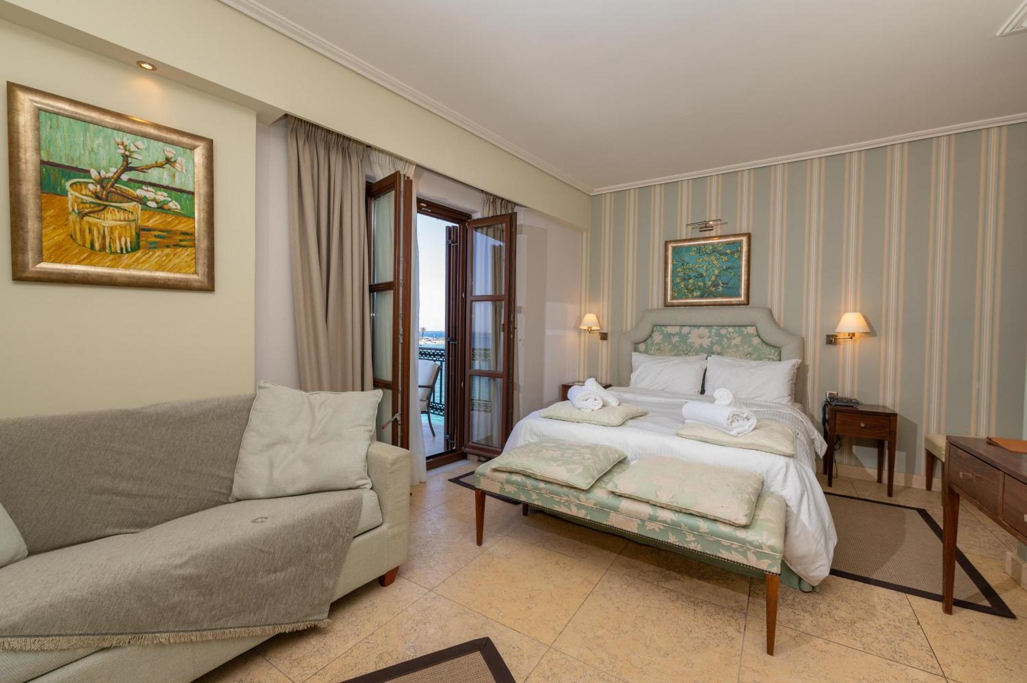 La Boheme Hotel Гитио Екстериор снимка