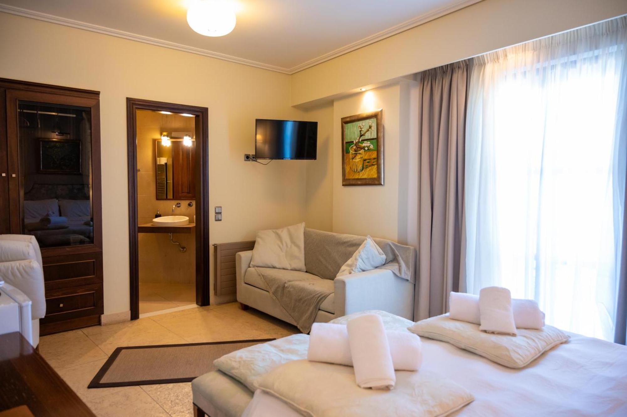 La Boheme Hotel Гитио Екстериор снимка