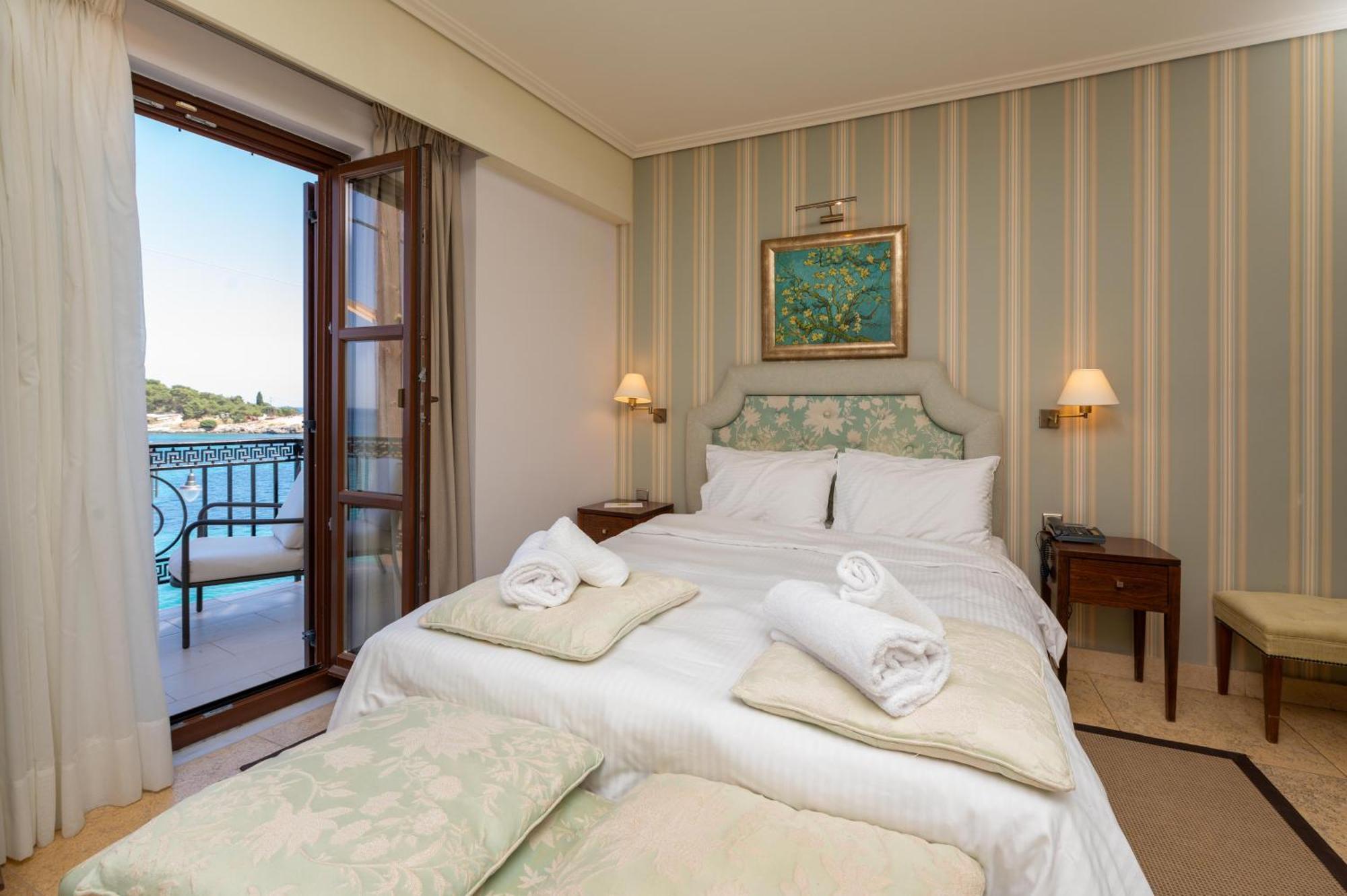 La Boheme Hotel Гитио Екстериор снимка