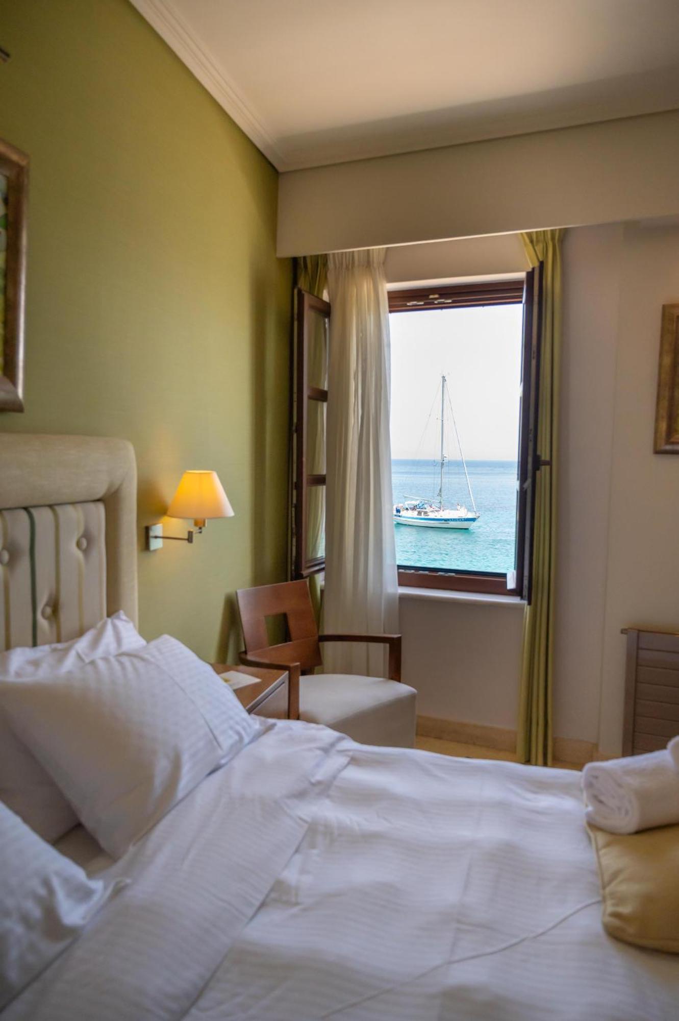 La Boheme Hotel Гитио Екстериор снимка