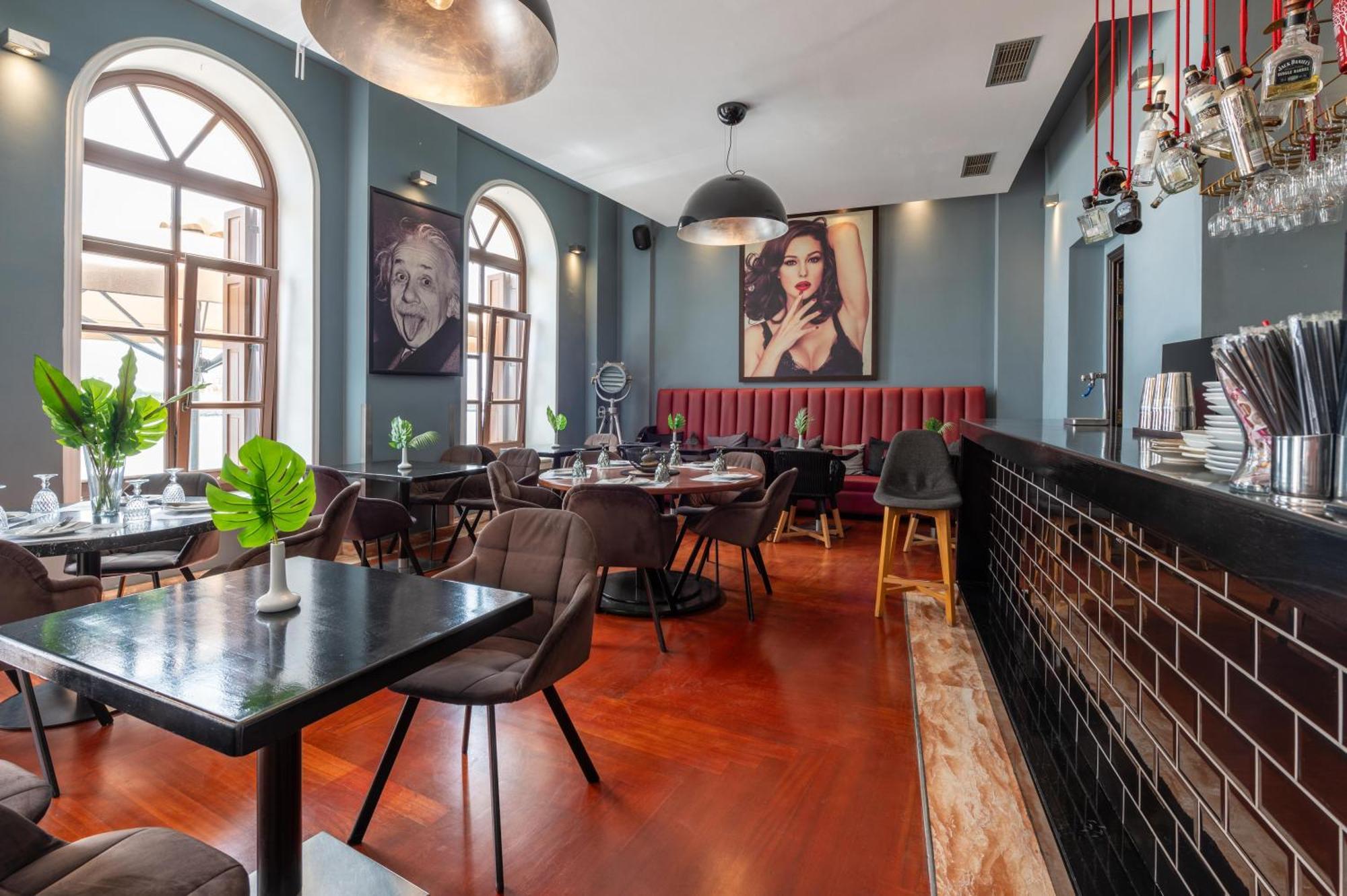 La Boheme Hotel Гитио Екстериор снимка