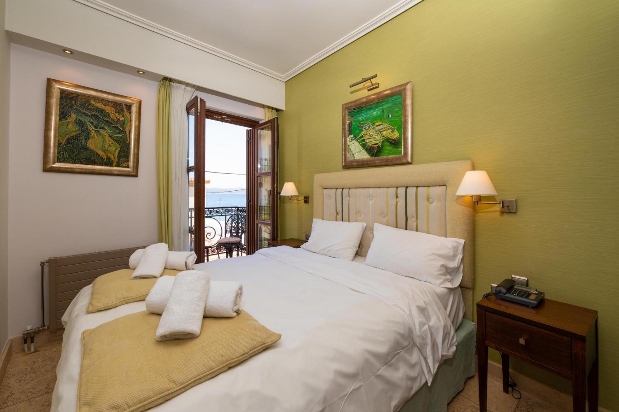 La Boheme Hotel Гитио Екстериор снимка
